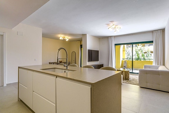 Moderne leilighet med 4 soverom nær stranden i San Pedro de Alcántara   ideell for familie eller feriebruk