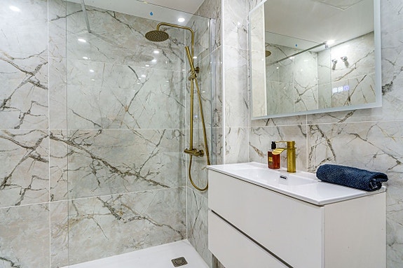 Moderne leilighet med 4 soverom nær stranden i San Pedro de Alcántara   ideell for familie eller feriebruk