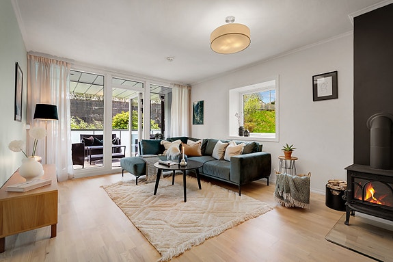 Velkommen til Eliasmarken 14! En pen og romslig 3-roms med moderne kvaliteter.