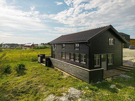 Eiendommen har ingen boplikt, slik at den kan benyttes som fritidsplass om man ønsker