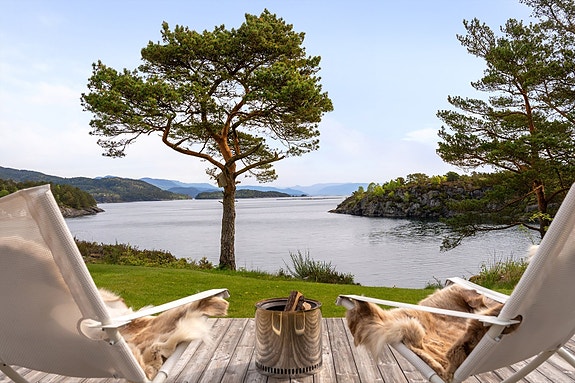 Velkommen til av Toftøysundvegen 23 - presentert av Christoffer Frøyland i Meglerhuset Rele