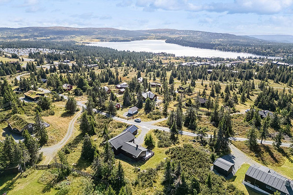 Velkommen til Sjusjøen-Pihl 450 - en stor familiehytte i svært attraktive omgivelser på Sjusjøen!
