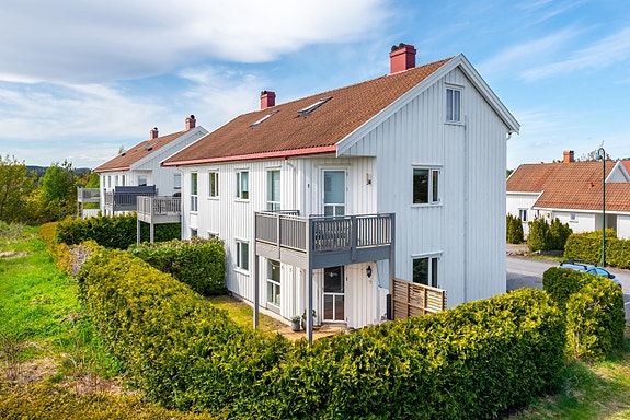 Velkommen til Trøffelveien 34- Presentert av Adrian Hamre Evensen v/Meglerhuset & Partners!