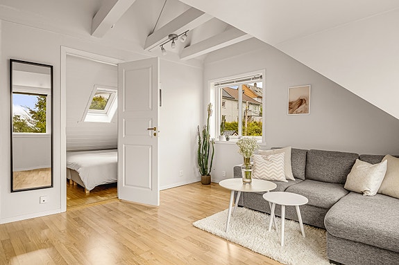 Bergby &Partners v/Fabian Haukedal har gleden av å presentere Breiviksbakken 8!