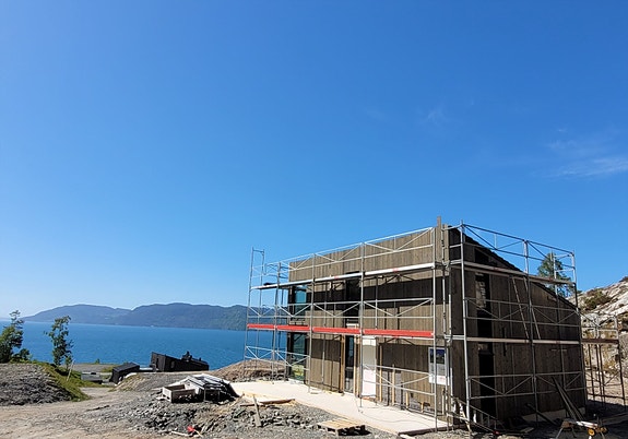 Lekker hytte under oppføring på Randøy med 4 soverom - Ferdigstillelse 01/07-25.