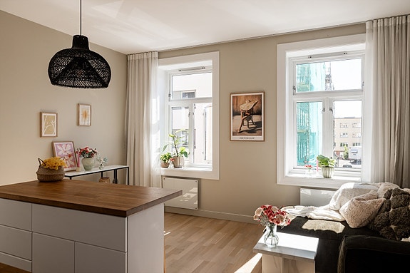 Velkommen til Amtmann Meinichs gate 14B presentert av Oskar Johansson v/ Nordvik.