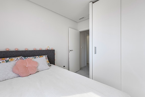 Solgt! Penthouse med 3 soverom, takterrasse og sydvendt terrasse - gangavstand til Zenia Boulevard