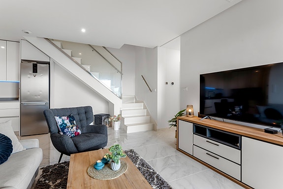 Solgt! Penthouse med 3 soverom, takterrasse og sydvendt terrasse - gangavstand til Zenia Boulevard