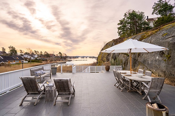 Trine Sanne og EIE eiendomsmegling ønsker velkommen til Lofterød!