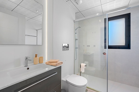 Moderne og innflyttingsklar leilighet i attraktive Los Dolses - 3 soverom - Nær både strand og golf - Møblert