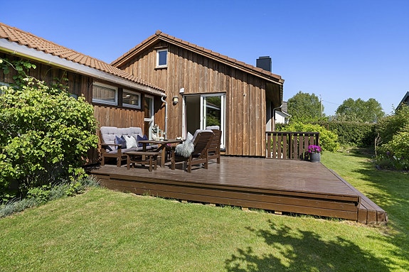 - Thea Edland ved Nordvik Bolig har gleden av å presentere Vipeveien 24 -