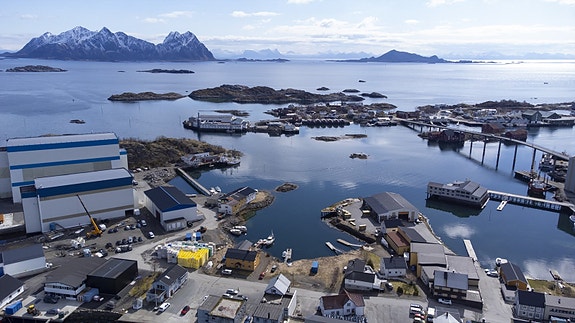 Sentrumsnær Sjøtomt med flytebrygge - Flott utsikt mot sjøen