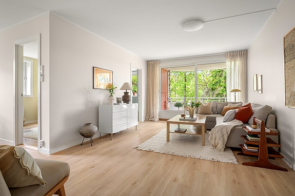 Velkommen til Henrik Sørensens vei 32, presentert av Nini Tran v/EIE Eiendomsmegling!