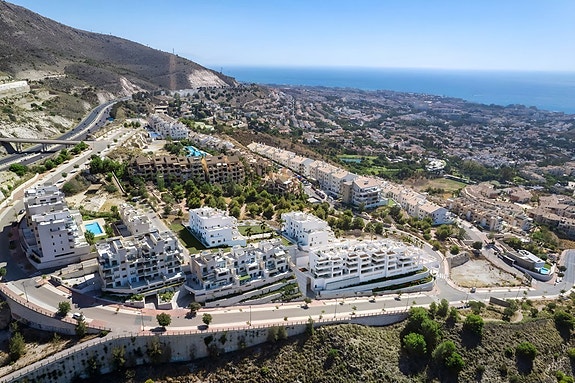 Penthouse med 3 soverom og 2 bad | Stor terrasse og takterrase | Panoramautsikt!