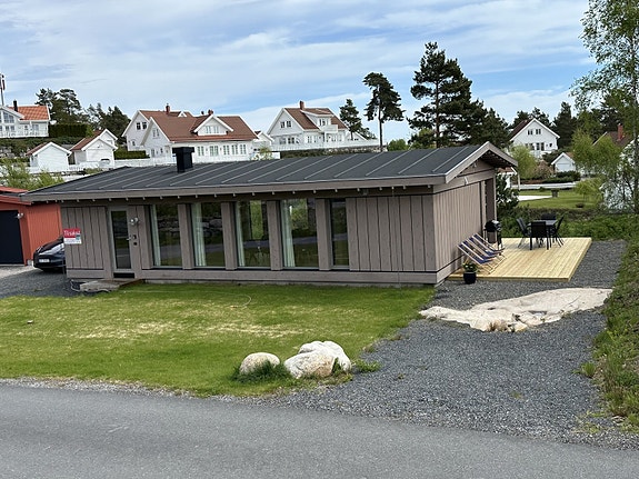 Velkommen til Kammen 3! Attraktiv og stilren fritidsbolig på populære SYDRI!