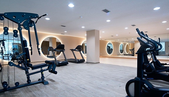 Eksklusiv toppleilighet med panoramautsikt og resort-fasiliteter | Selges fullt møblert | 3 soverom og 2 bad