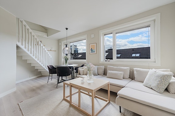 Velkommen til Dronningens gate 48!