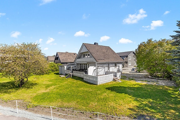 Eiendomsmegler1 ved Lise Alstad presenterer: Sigurd Jarls veg 50.