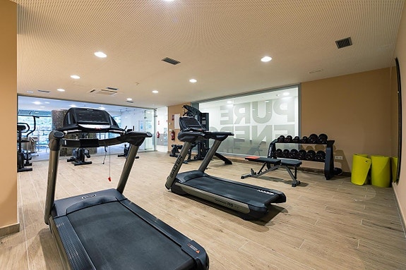 Eksklusiv toppetasje med takterrasse, panoramautsikt og høy utleieavkastning - Møblert!