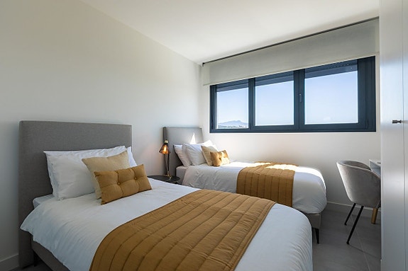 Eksklusiv toppetasje med takterrasse, panoramautsikt og høy utleieavkastning - Møblert!