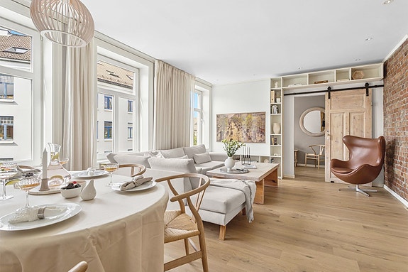 DNB Eiendom og Joakim Erlien Grefstad tlf. 98066920 ønsker deg velkommen til Lademoen og tredje etasje i Ulstadløkkveien 9B!