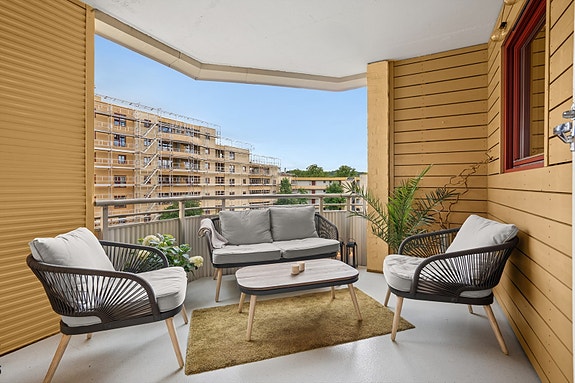 DNB Eiendom Vålerenga v/ Daniel Olaisen presenterer Jordal Terrasse 12 - en lys og romslig 3-roms på 83 kvm.