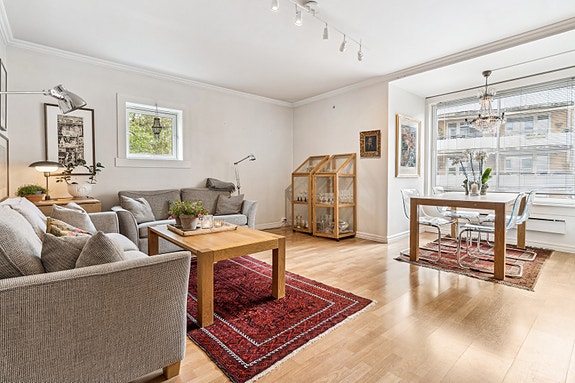 Velkommen til Gråsteinveien 9 v/ Obos eiendomsmeglere presentert av Nicholai Nyborg Kristiansen