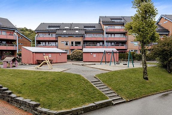 Velkommen til Olsvikåsen 23! Presentert av Thomas T. Waardal i Eiendomsmegler Norge.