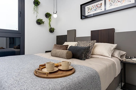 NYHET! Penthouse med stor terrasse og takterrasse - Møbelpakke, hvitevarer, parkering og flotte fellesområder