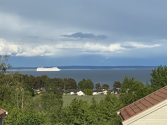 Nordvik Tønsberg v/Jørgen Nyhus har gleden av å ønske velkommen til Brekketoppen 20b