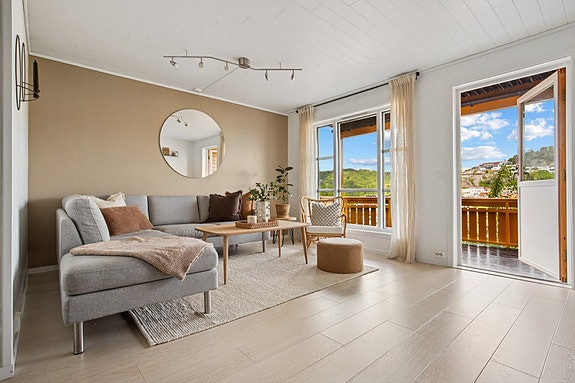 Årstadfjellveien 5D presenteres av Geir Inge Skåra v/DNB Eiendom.
