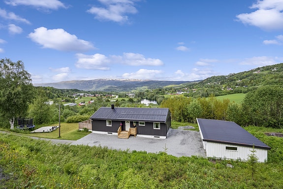 EIE eiendomsmegling ved Amrinder Singh har gleden av å presentere Dalåmoveien 32!