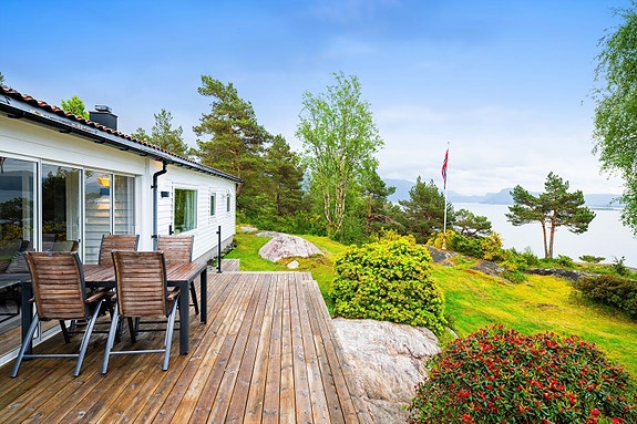 Velkommen til Austfjordvegen 1934, presentert av Torgeir Glomnes for Eiendomsmegler Norge!