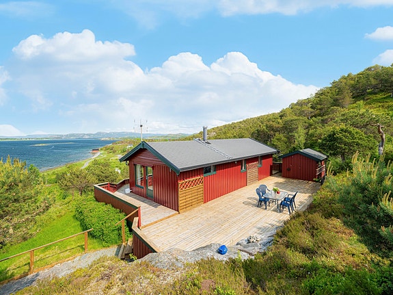 Velkommen til Lysøysundet og Nøklabakken 8!