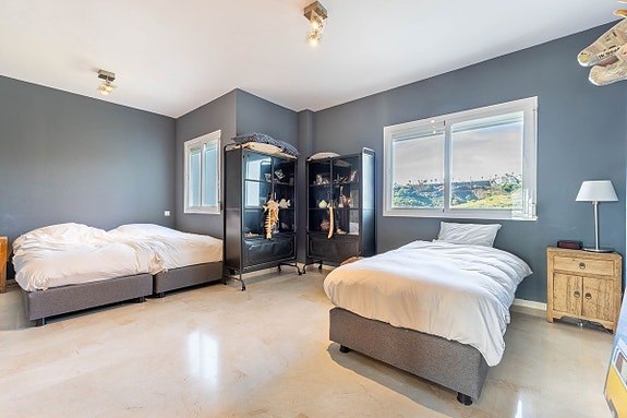 Duplex penthouse over to plan med 4 soverom, takterrasse og panoramautsikt - New Golden Mile