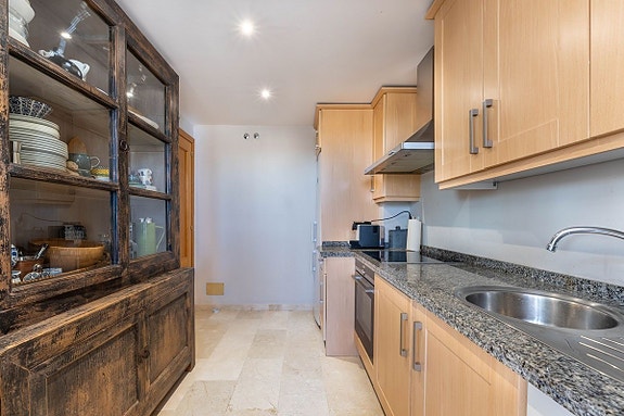 Duplex penthouse over to plan med 4 soverom, takterrasse og panoramautsikt - New Golden Mile