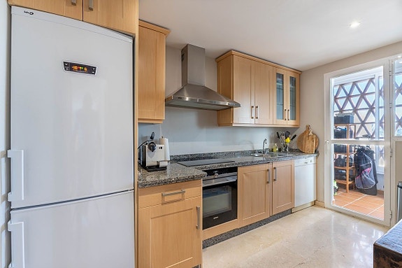 Duplex penthouse over to plan med 4 soverom, takterrasse og panoramautsikt - New Golden Mile