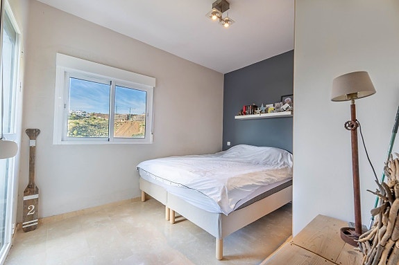 Duplex penthouse over to plan med 4 soverom, takterrasse og panoramautsikt - New Golden Mile