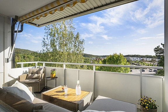 Nordvik Østensjø v/ Markus Hagen har gleden av å presentere Rustadgrenda 27.