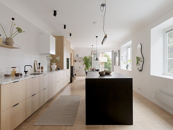 Colletts gate 4A er en påkostet og svært lekker 4-roms hjørneleilighet i klassisk bygård mellom Bislett og St. Hanshaugen!