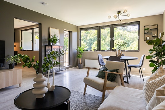 Tiltalende 3-roms toppleilighet med skjermet og usjenert plassering på Havstad.