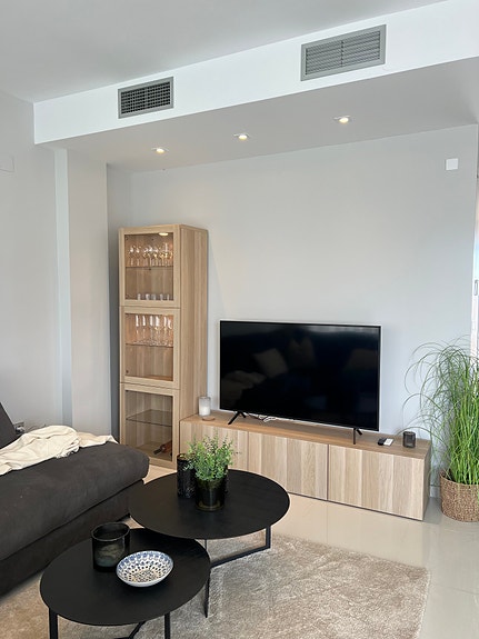 Eksklusiv villa med 4 soverom, eget basseng og takterrasse i populære La Zenia