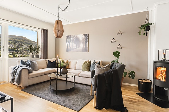 Strandlien 6 presenteres av EIE eiendomsmegling ved Erlend Nordhus