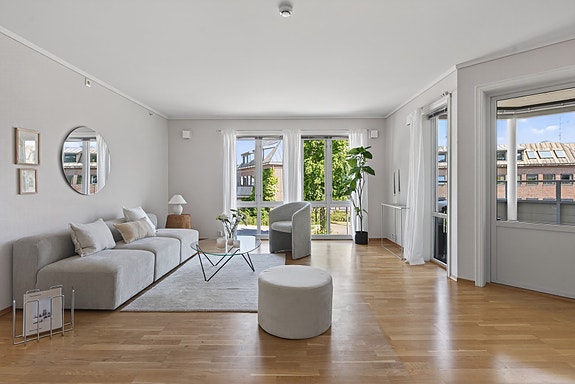 Tor Andé Selåsdal og EIE Eiendomsmegling ønsker velkommen til Nygaards alle 2 E