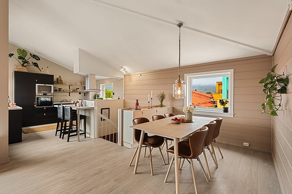 Eiendomsmegler Norge v/ Anja Jaf har gleden av å presentere Åsligrenda 81!