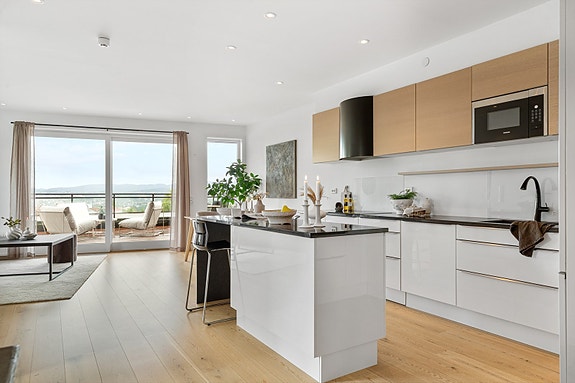 Velkommen til Breidablikveien 140 - En eksklusiv og stilren 3-roms leilighet på Sverresborg!