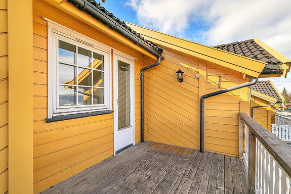 Veranda med plass til utemøbler