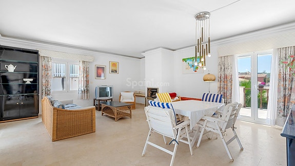 SOLGT! Frittliggende villa med utleiedel og basseng   kun 200 meter fra La Zenia-stranden