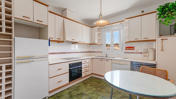 SOLGT! Frittliggende villa med utleiedel og basseng   kun 200 meter fra La Zenia-stranden