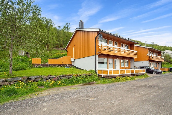 Velkommen ti Åsveien 1A Garanti eiendom v/ Bjørn Aronsen ønsker deg velkommen til 3 roms andelsleilighet.